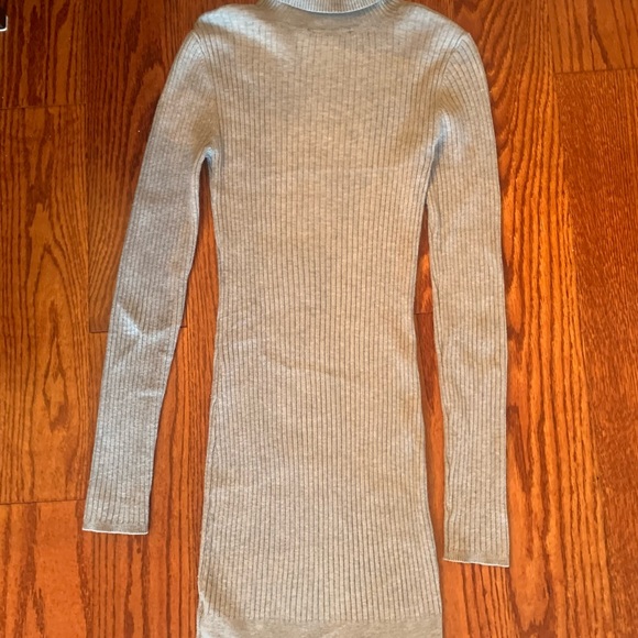 Dynamite Grey Ribbed Turtleneck Dress - Picture 5 of 9